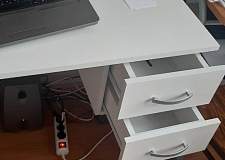 Стол компьютерный Myau 1 BMS